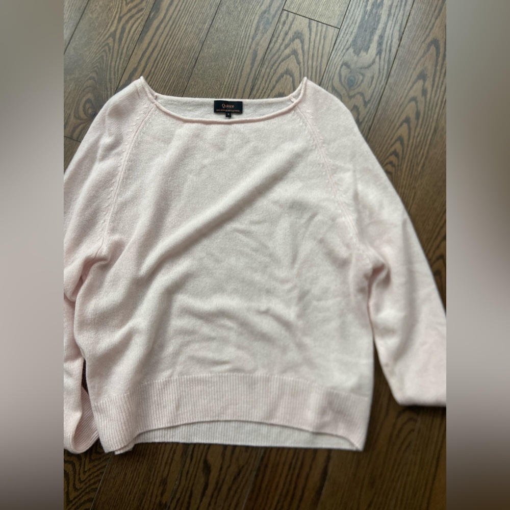 Quince cashmere sweater size small